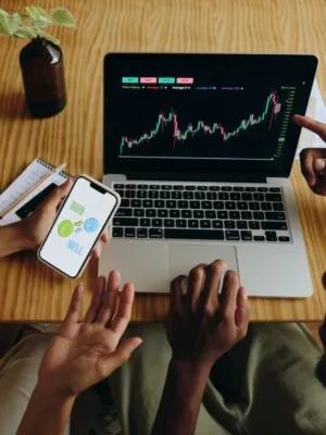 Ações ou Tesouro Direto