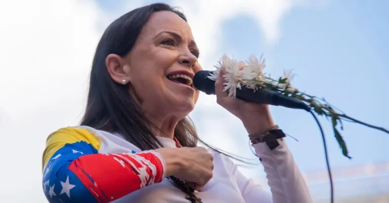 Maria Corina: das raízes liberais à ruptura com o chavismo