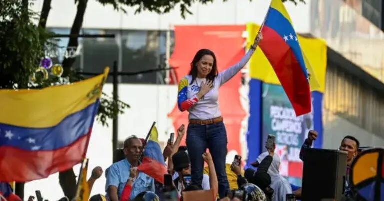Maria Corina: a resistência sob o controle de Maduro