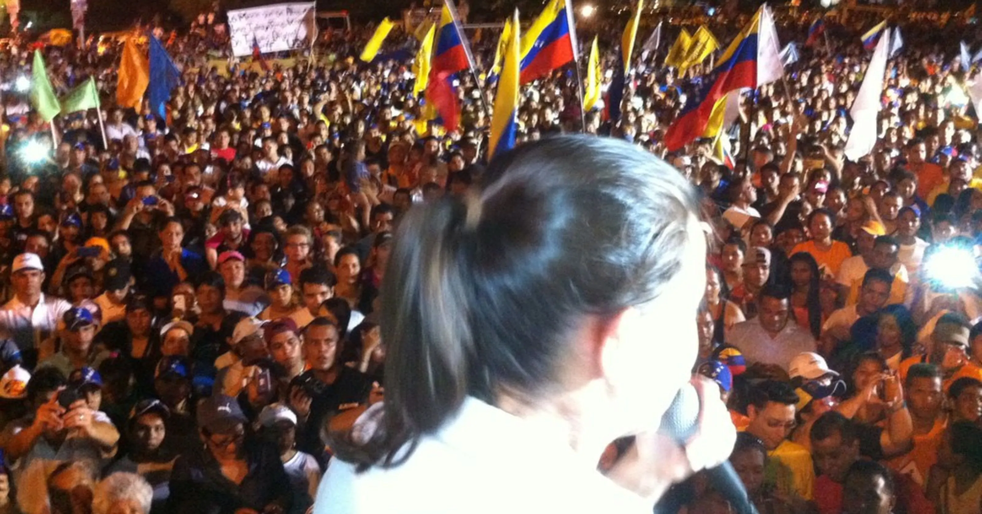 Maria Corina: do colapso econômico à voz da diáspora venezuelana