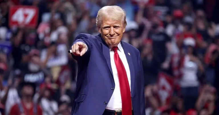 Lula pede a Trump fim de tarifaço e propõe encontro presencial em breve