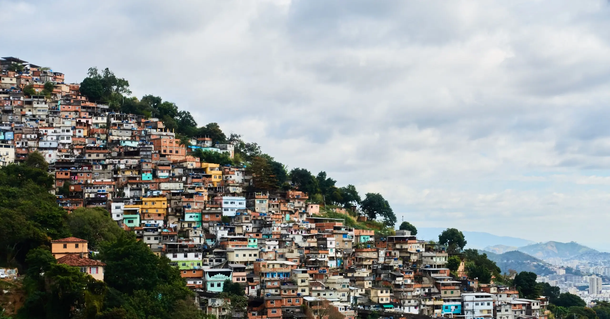 Juventude negra baiana: estudo revela avanços e alerta para desigualdades nas periferias<div class="iad-mobile-excerpt">Ivan Costa da Agência de Notícias das Favelas (ANF) A realidade da juventude negra baiana ao longo da última década revela um […]</div><div class="iad-cat-meta">  <a href="https://www.iadodinheiro.com.br/author/agenciafavelas/" class="iad-cat-link">    <span class="iad-cat-name">Agência de Notícias das Favelas (ANF)</span>  </a>  <span class="iad-cat-sep"> | </span>  <span class="iad-cat-date">25.11.2025</span></div>