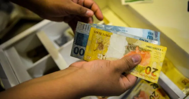 Economia brasileira cresce 0,1% no 3º trimestre, aponta monitor da FGV