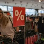 Varejo recua novamente e pressiona política monetária do Banco Central