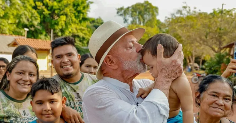 Lula defende que é preciso financiar as pessoas que moram na floresta