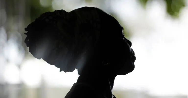 Desinformação sobre racismo revela falha estrutural do Estado brasileiro