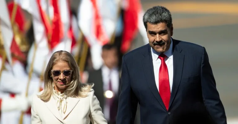 O que está por trás da nova ofensiva dos EUA perto da Venezuela