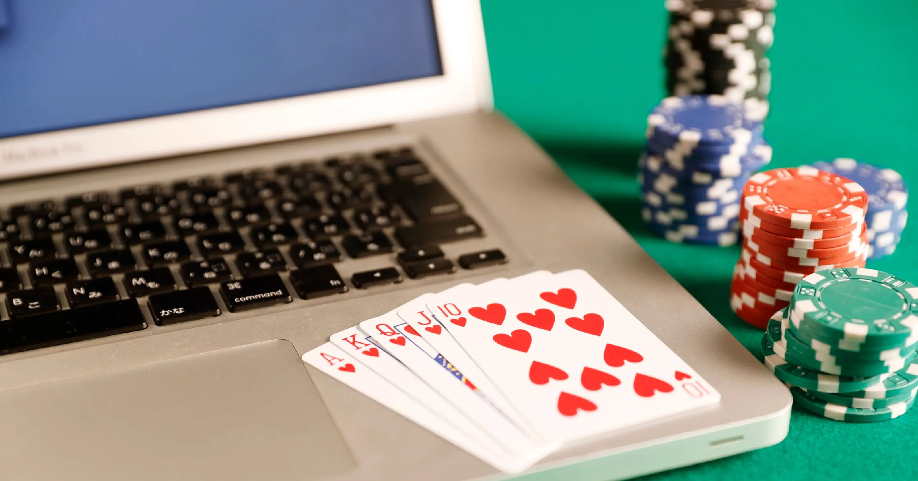 Custo econômico das apostas online atinge R$ 38,8 bi, indica estudo<div class="iad-mobile-excerpt">Rio de Janeiro (RJ) — Um estudo divulgado nesta terça-feira (2) estimou que jogos de azar e apostas online custam R$ 38,8 […]</div><div class="iad-cat-meta">  <a href="https://www.iadodinheiro.com.br/author/ia-dinheiro/" class="iad-cat-link">    <span class="iad-cat-name">Redação IA Dinheiro</span>  </a>  <span class="iad-cat-sep"> | </span>  <span class="iad-cat-date">02.12.2025</span></div>