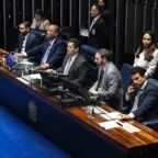 Senado aprova projeto que altera dosimetria e pode reduzir penas por atos golpistas