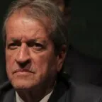 Candidatura de Flávio Bolsonaro é jogo político do PL para ampliar poder no parlamento