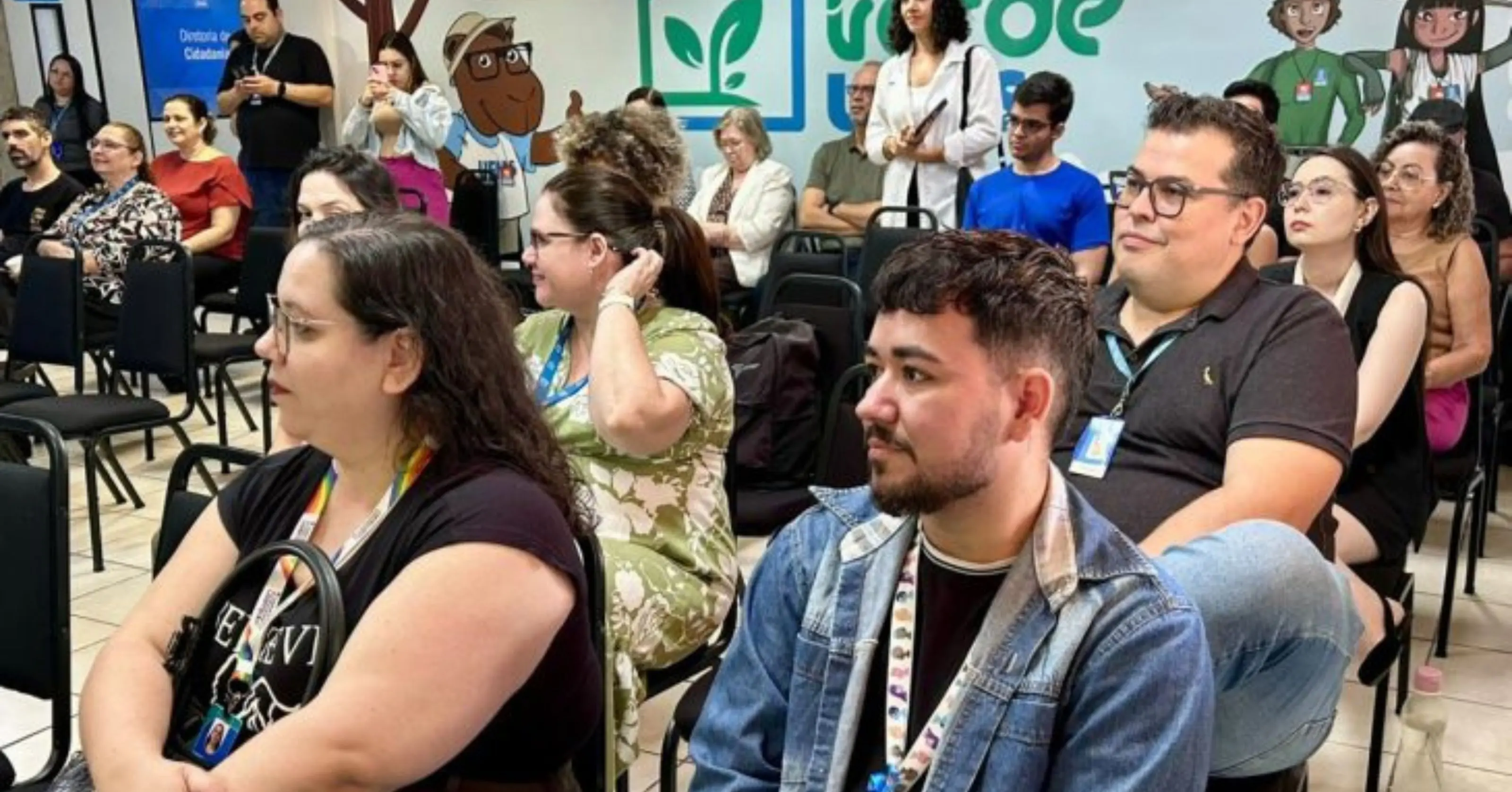 Mato Grosso do Sul lança painel inédito que revela realidade da população LGBTQIA+<div class="iad-mobile-excerpt">Campo Grande (Brasil) — O Governo de Mato Grosso do Sul apresentou nesta terça-feira (2) o painel inédito sobre a população LGBTQIA+ […]</div><div class="iad-cat-meta">  <a href="https://www.iadodinheiro.com.br/author/ia-dinheiro/" class="iad-cat-link">    <span class="iad-cat-name">Redação IA Dinheiro</span>  </a>  <span class="iad-cat-sep"> | </span>  <span class="iad-cat-date">02.12.2025</span></div>