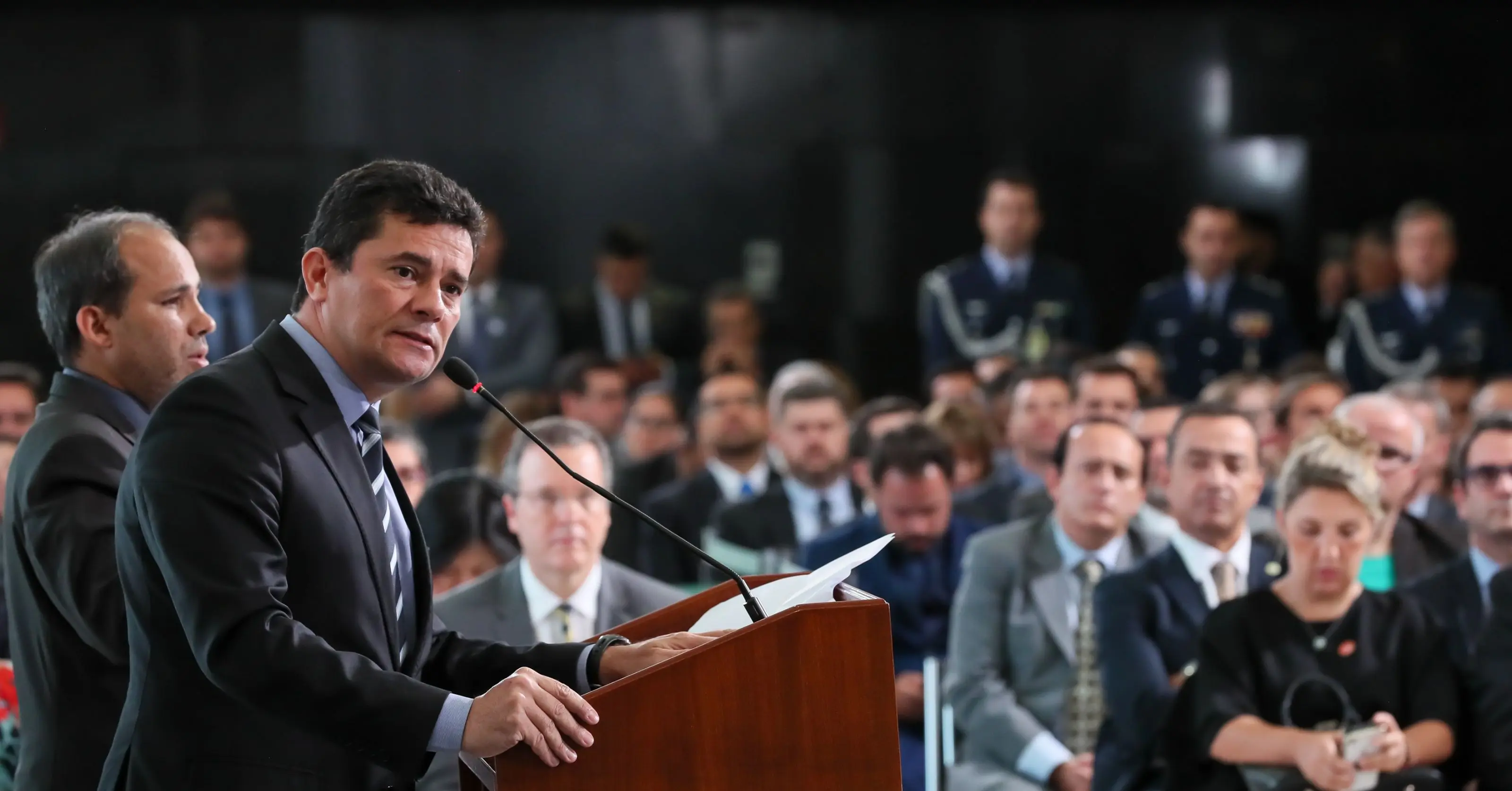 Documentos inéditos mostram nova rodada de cooperação sigilosa entre Lava Jato e governo dos EUA<div class="iad-mobile-excerpt">Natalia Viana, Alice Maciel, Amanda Audi da Agência Pública Uma reunião realizada entre membros da Força-Tarefa Lava Jato e membros do governo […]</div><div class="iad-cat-meta">  <a href="https://www.iadodinheiro.com.br/author/apublica/" class="iad-cat-link">    <span class="iad-cat-name">Agência Pública</span>  </a>  <span class="iad-cat-sep"> | </span>  <span class="iad-cat-date">02.12.2025</span></div>