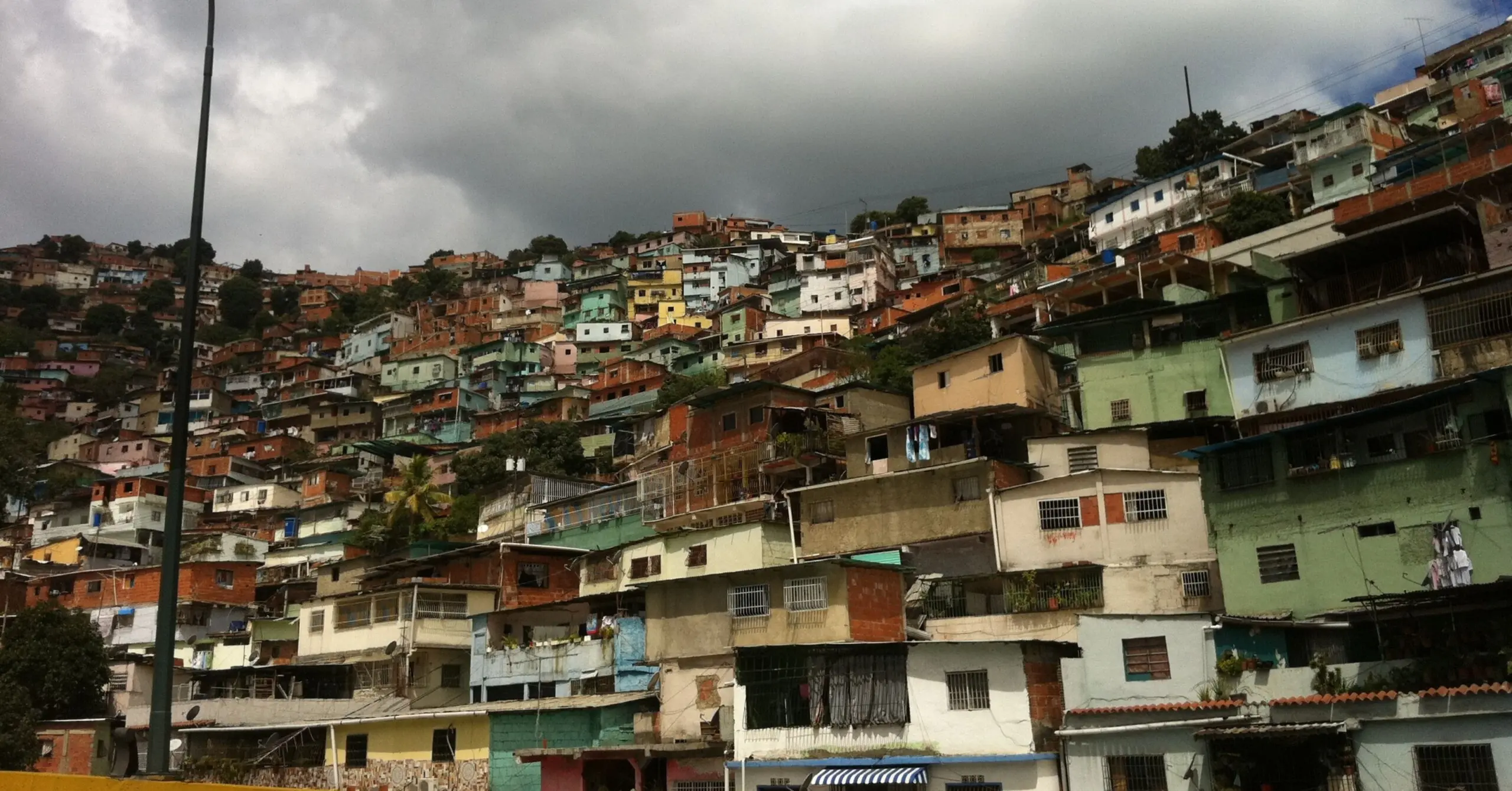 Fiocruz lança ‘Nzila’, filme que celebra saúde antirracista nas favelas do Rio<div class="iad-mobile-excerpt">Rio de Janeiro (RJ) — A Fundação Oswaldo Cruz (Fiocruz) lança em janeiro o documentário Nzila, uma obra que revisita a experiência […]</div><div class="iad-cat-meta">  <a href="https://www.iadodinheiro.com.br/author/ia-dinheiro/" class="iad-cat-link">    <span class="iad-cat-name">Redação IA Dinheiro</span>  </a>  <span class="iad-cat-sep"> | </span>  <span class="iad-cat-date">02.12.2025</span></div>