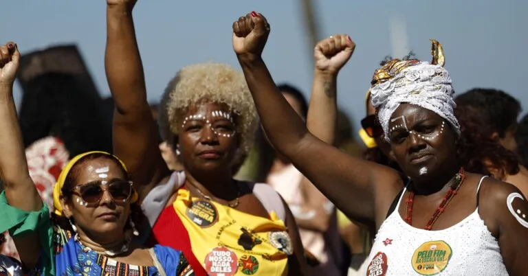 Governo divulga relatório com propostas para combate ao racismo nas plataformas digitais