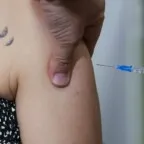 Vacinação contra HPV derruba internações por doenças relacionadas, aponta estudo