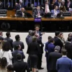 Caso Zambelli marca derrota da estratégia bolsonarista no confronto com o STF