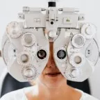 Como obter óculos de grau de graça pelo SUS: quem tem direito e como solicitar em 2026