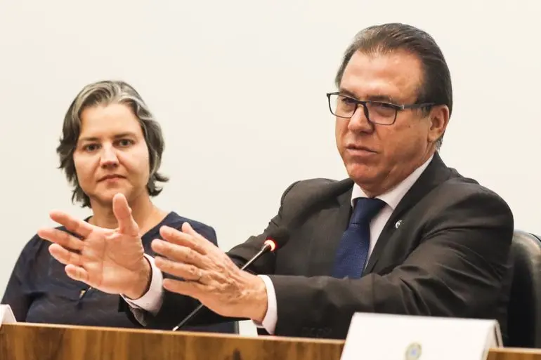 FGTS quitar dívidas Desenrola