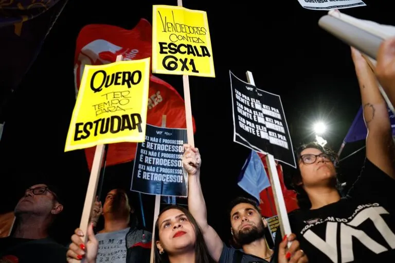 PEC 40 horas aprovada