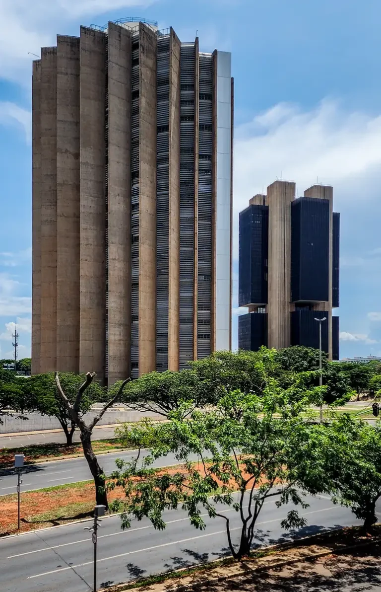 reserva de emergência renda baixa