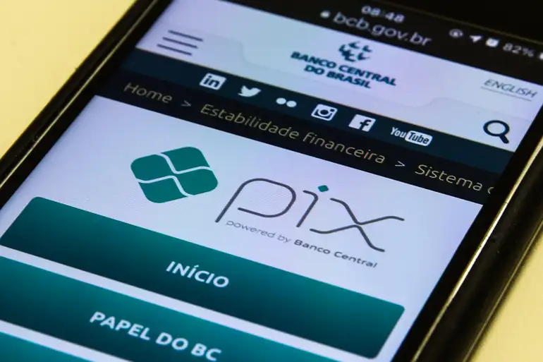 PIX vs Zelle pagamentos